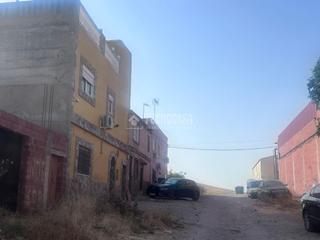 Doppelhaus in Dehesilla de Calamón - Campomanes. Casa en venta en badajoz