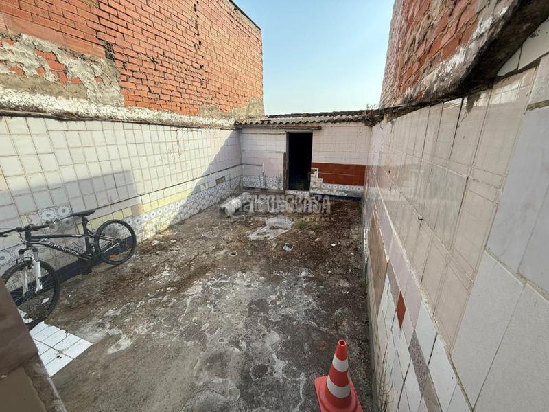 Foto 4c93b0b9-0e76-4c76-bac6-8f7fe2ad297f. Casa a Ciudad Jardín Badajoz
