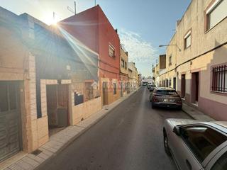 Haus  C. bonifacio gil. Casa en venta en badajoz