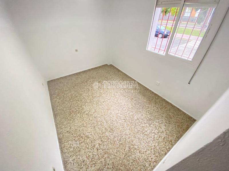 Foto 39c86a9a-1f8c-45aa-b454-ebb3f9c98993. Piso  en venta en Montijo