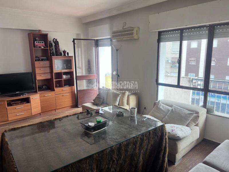 Foto abf54444-a162-44a8-a999-55f79a255f1a. Etagenwohnung in San Roque - Ronda Norte Badajoz