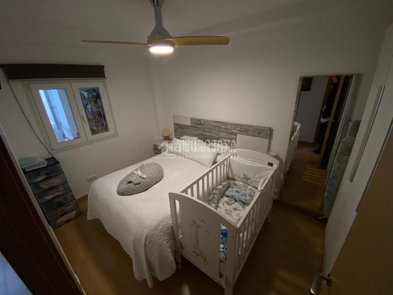 Foto b7561b26-4bc2-48eb-a15b-6bdacfb774be. Casa aparellada a Ciudad Jardín Badajoz