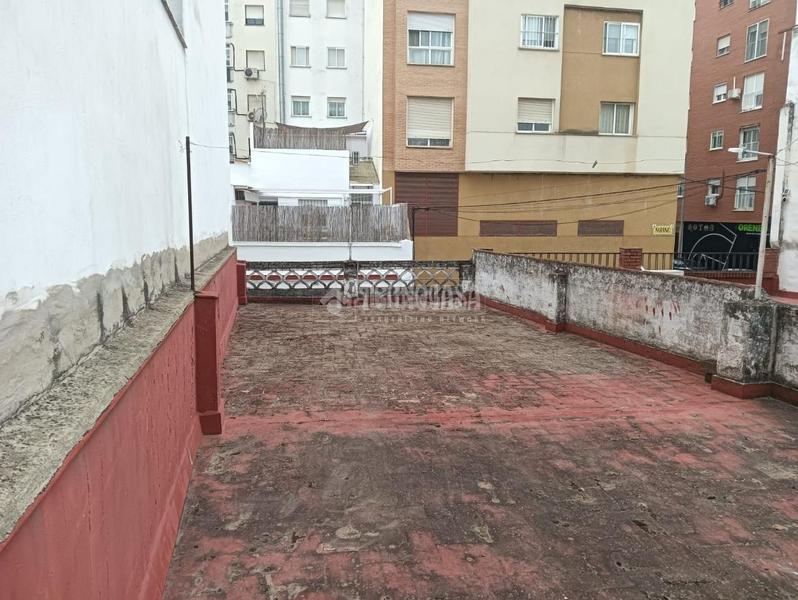 Foto 2d8fbd93-9b1f-4c78-89ed-641d5496235f. Doppelhaus in San Roque - Ronda Norte Badajoz