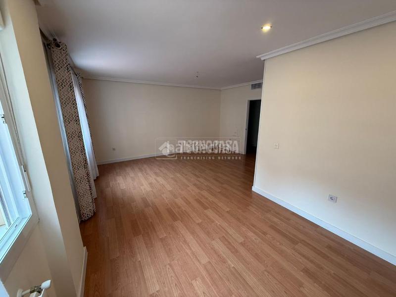 Foto 5eb28fd4-e1db-4a32-91eb-0504e0204337. Flat with heating in Casco Antiguo Badajoz