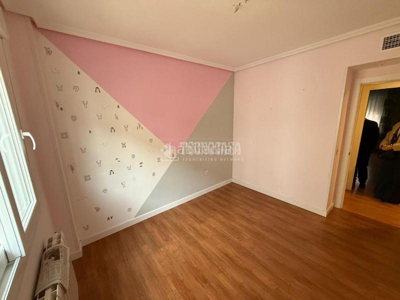 Foto d6362a51-4b33-41f1-bee0-14be7445d27e. Flat with heating in Casco Antiguo Badajoz