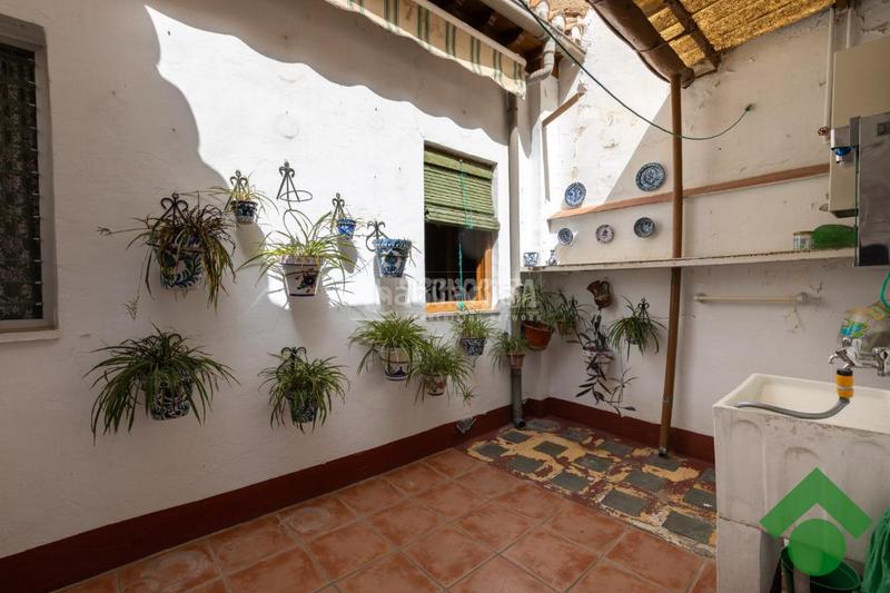 Foto 2a8b9327-3d70-4716-99b8-24acad6725bf. Casa aparellada amb aparcament a San Ildefonso Granada