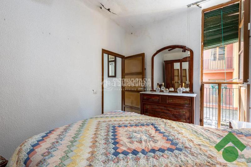 Foto d0d1b722-3cc8-4c25-ad6c-3538af700558. Casa aparellada amb aparcament a San Ildefonso Granada