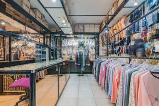 Local commercial  N/a. Tienda en venta en granada