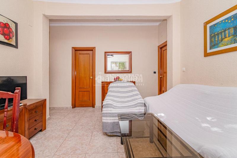 Foto 41258cee-387e-4397-b904-fbbf73821134. Piso  en venta en San Ildefonso Granada