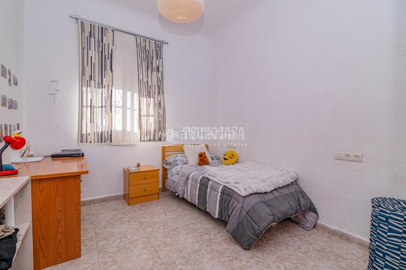 Foto 51fcf09f-bad3-4f44-9669-dfba699f8ce9. Piso  en venta en San Ildefonso Granada