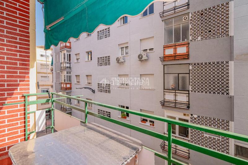 Foto 64e65846-eae4-4db9-9188-a4682abb8a37. Piso  en venta en Plaza de Toros Granada