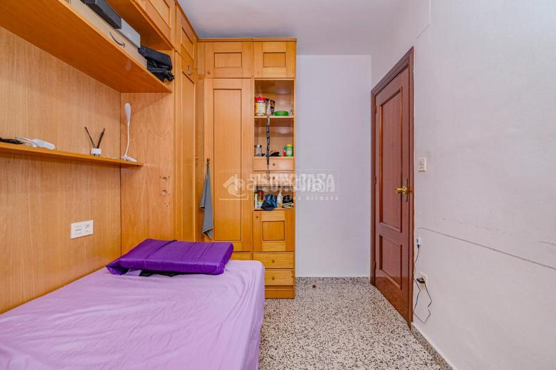 Foto 6a842027-0185-448d-b7bd-813fc396b9a8. Piso  en venta en Plaza de Toros Granada