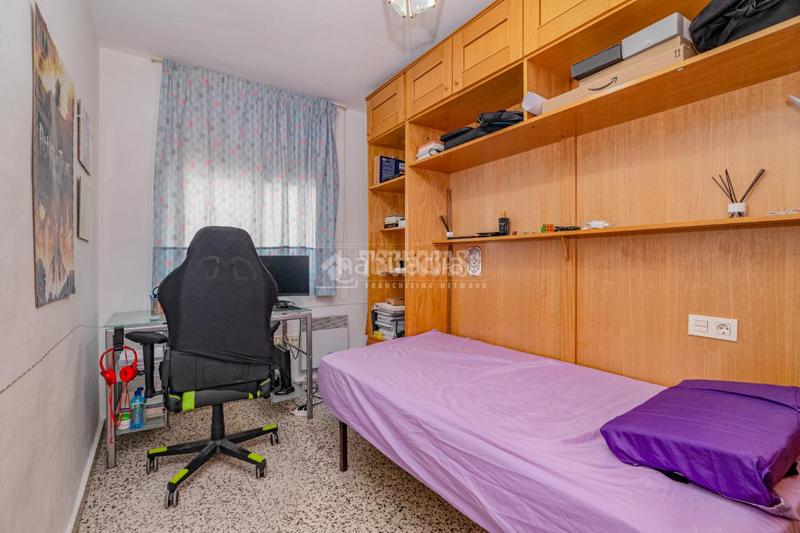 Foto 9de24d8c-1322-40df-9398-67145bdc732c. Piso  en venta en Plaza de Toros Granada