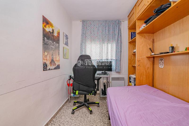 Foto ff4f2817-0379-4c7a-b38e-684eeaa96237. Piso  en venta en Plaza de Toros Granada