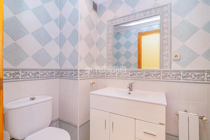 Foto 5da0caeb-42c5-424e-910d-7c477293f127. Piso  en venta en Camino de Ronda Granada