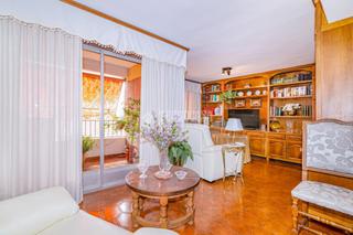 Pis a San Ildefonso. Piso en venta en granada