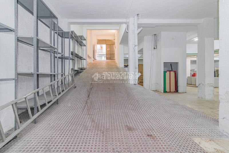 Foto 58ea67f2-3544-4ab1-bed8-99e8c7ee1d91. Autoparkplatz in Camino de Ronda Granada