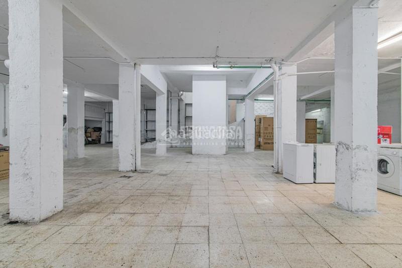 Foto ae228371-5a48-4831-981c-3ac000982452. Autoparkplatz in Camino de Ronda Granada