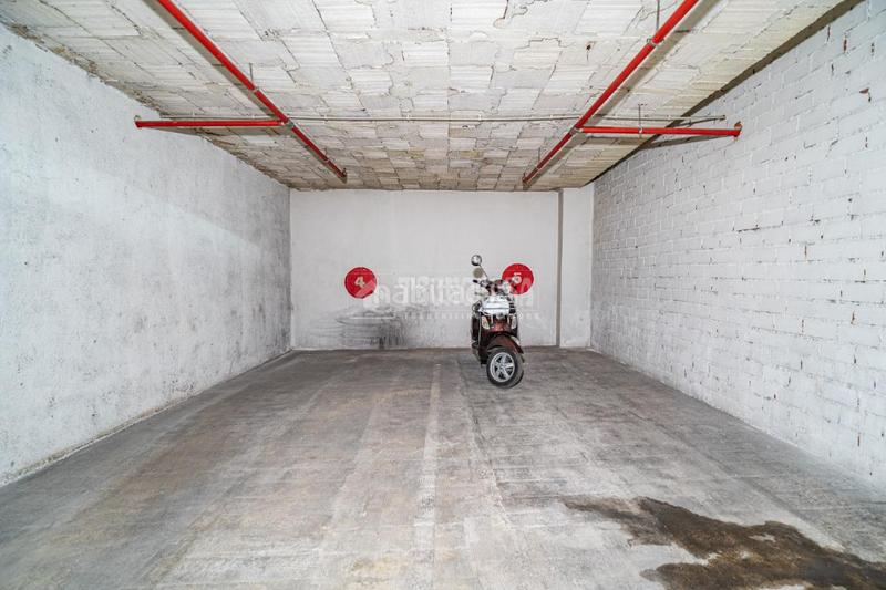 Foto 846323b0-62c1-4c7f-9860-60373eebdcda. Aparcament cotxe a Plaza de Toros Granada