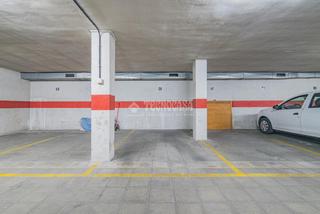 Parking coche en N/A
