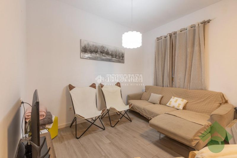 Foto 0ad066ef-75d0-478d-b23d-6175febeedfa. Casa aparellada a Centro - Sagrario Granada