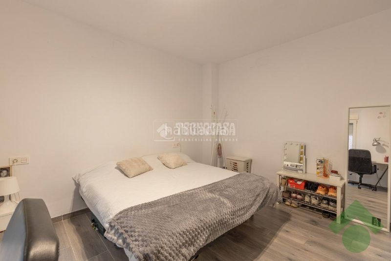 Foto 326a65e9-9873-4f7b-8392-5d4969754a5b. Casa aparellada a Centro - Sagrario Granada