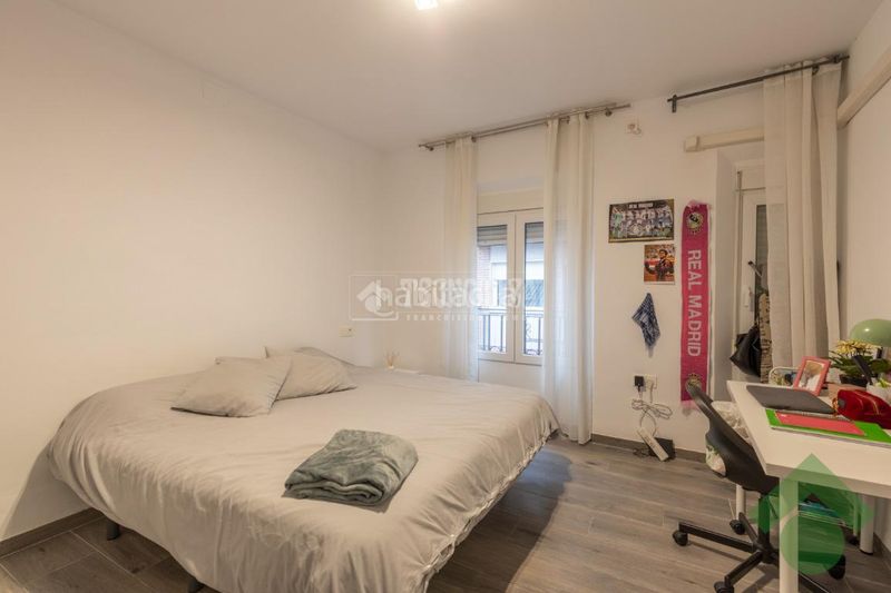 Foto 62a62d77-d3eb-437c-a4bf-839adc6a1550. Casa aparellada a Centro - Sagrario Granada