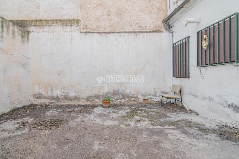 Foto 1eb308ee-5787-4bb9-9932-7c5364e3e481. Casa aparellada amb aparcament a San Ildefonso Granada