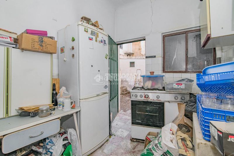Foto 8309e6d6-f7d5-4199-90a5-79ea370152a0. Casa aparellada amb aparcament a San Ildefonso Granada
