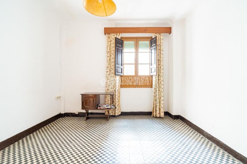 Foto 02efb57c-d0fe-46ab-8547-34e12cfc0609. Pis a Centro - Sagrario Granada