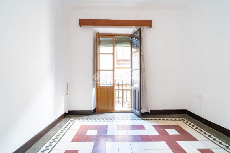 Foto 5b56fe9e-b99a-4402-b1da-b12eaedffe70. Pis a Centro - Sagrario Granada