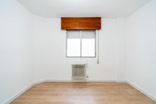 Flat in Plaza de Toros. Piso en venta en granada