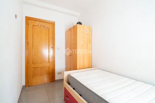 Flat in Plaza de Toros. Piso en venta en granada