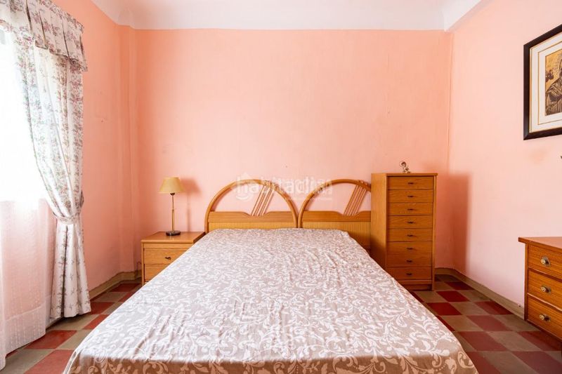 Foto 205a93bd-022c-4fa5-b735-42543a5289c7. Casa aparellada a San Ildefonso Granada