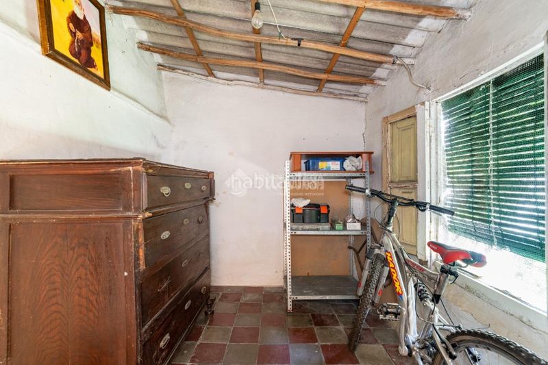 Foto 5dd0123f-3a26-476e-84ef-5ee45436d168. Casa aparellada a San Ildefonso Granada