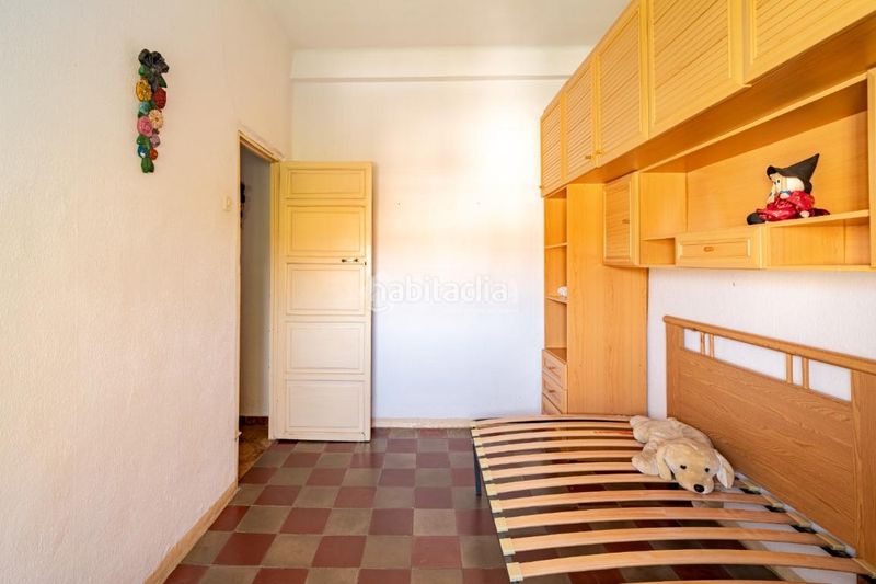 Foto b0bcb0a1-130d-45f5-8163-c7fe46e598c7. Casa aparellada a San Ildefonso Granada