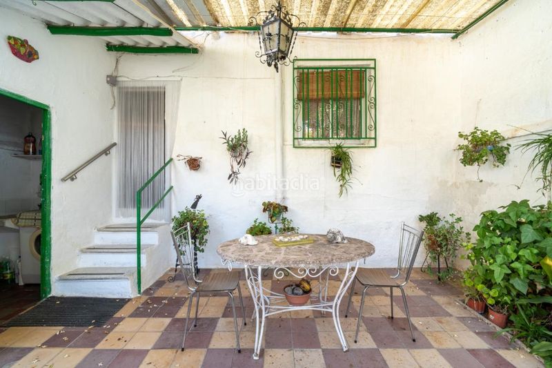 Foto e4c5a2a2-37b6-4c20-aa73-421b0a678c58. Casa aparellada a San Ildefonso Granada