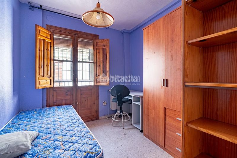 Foto 5bc0bb92-59e6-4d16-b6b4-cb0ab5fb34ba. Casa aparellada a San Ildefonso Granada