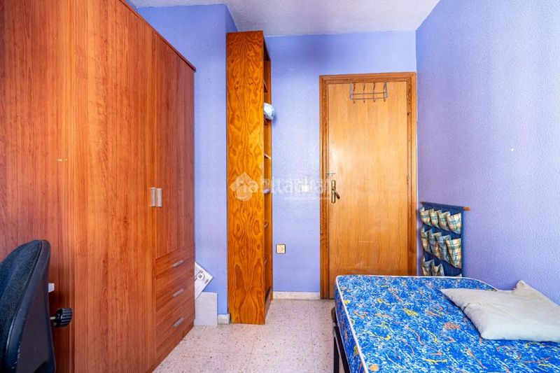 Foto 6ed5fd1f-5b7f-4405-aabe-90d2a11488bb. Casa aparellada a San Ildefonso Granada