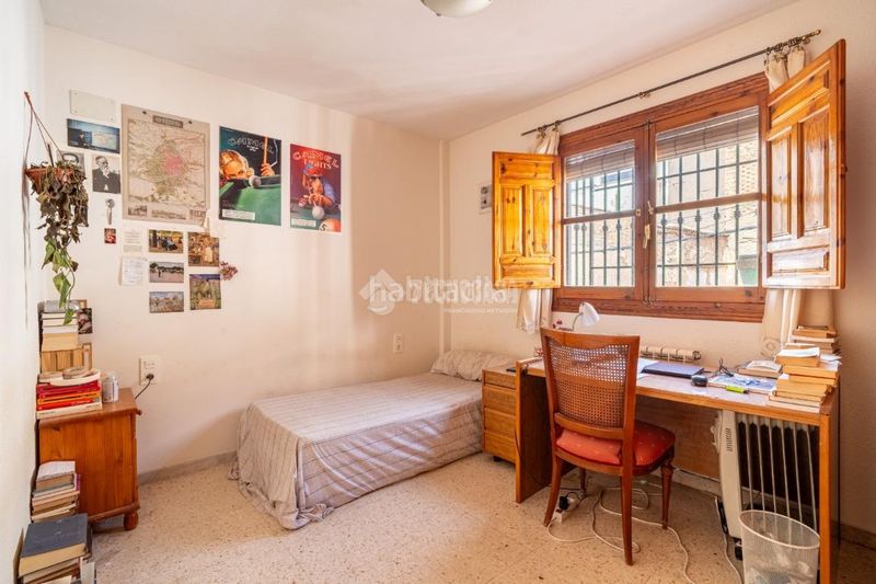 Foto 87f489cf-d4e0-44c5-8069-e5f24d8faf0a. Casa aparellada a San Ildefonso Granada
