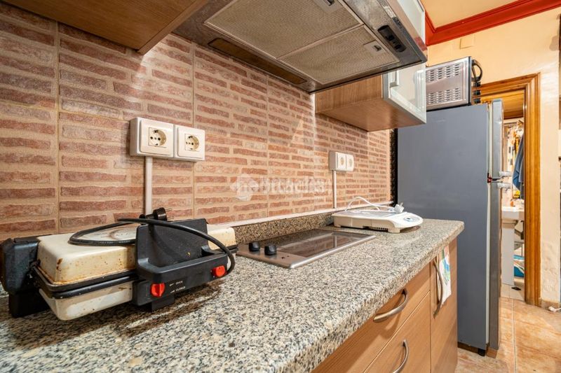 Foto a294559f-b03b-417a-9c11-cf92e6768929. Casa aparellada a San Ildefonso Granada