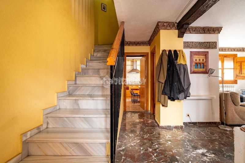 Foto c6f9757c-6753-4810-9c71-b527904c0b25. Casa aparellada a San Ildefonso Granada