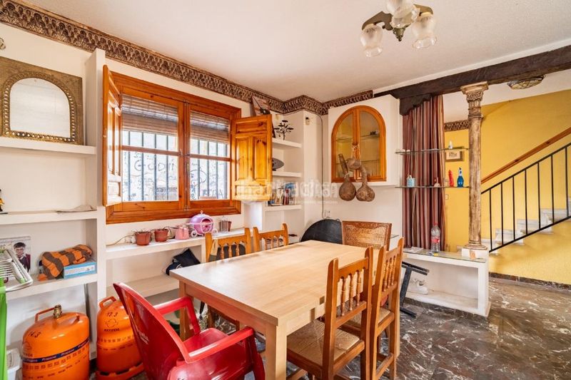 Foto d693223c-39ab-4353-b7ef-01ee242057a2. Casa aparellada a San Ildefonso Granada