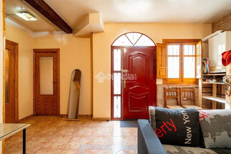 Foto fce44b74-b170-486a-bfb3-c6f072b44f88. Casa aparellada a San Ildefonso Granada