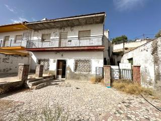 Casa aparellada a Alfacar. Casa en venta en alfacar
