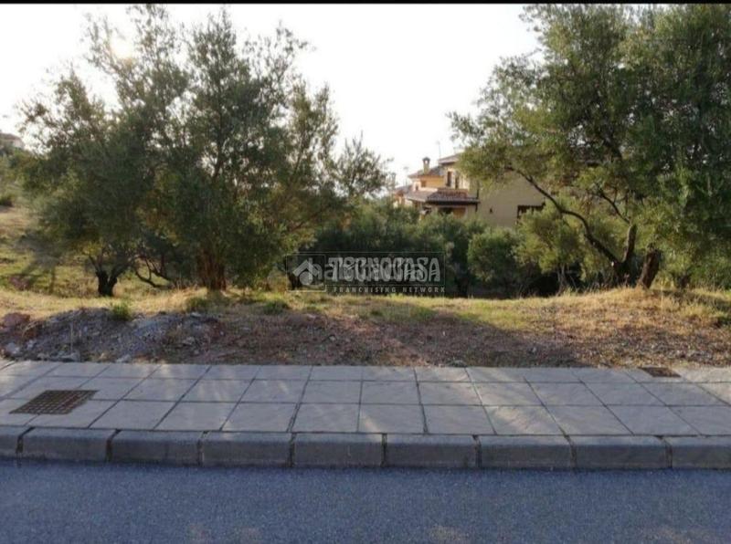 Foto e4491b1b-fbd1-4d72-b15a-d2ed161faf1d. Terrain résidentiel dans Nívar