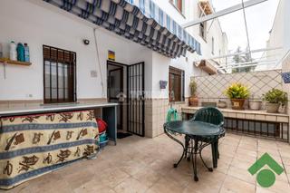 Casa aparellada a Víznar. Casa en venta en víznar
