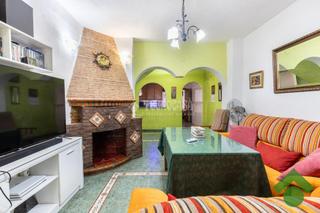 Casa aparellada a Pulianas. Casa en venta en pulianas
