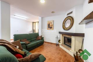 Casa aparellada en Alfacar. Casa en venta en alfacar