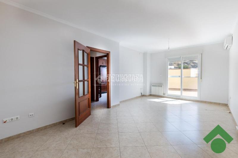 Foto 9aec875a-cad1-4920-9b29-162772c8fc60. Casa pareada casa en venta en Alfacar